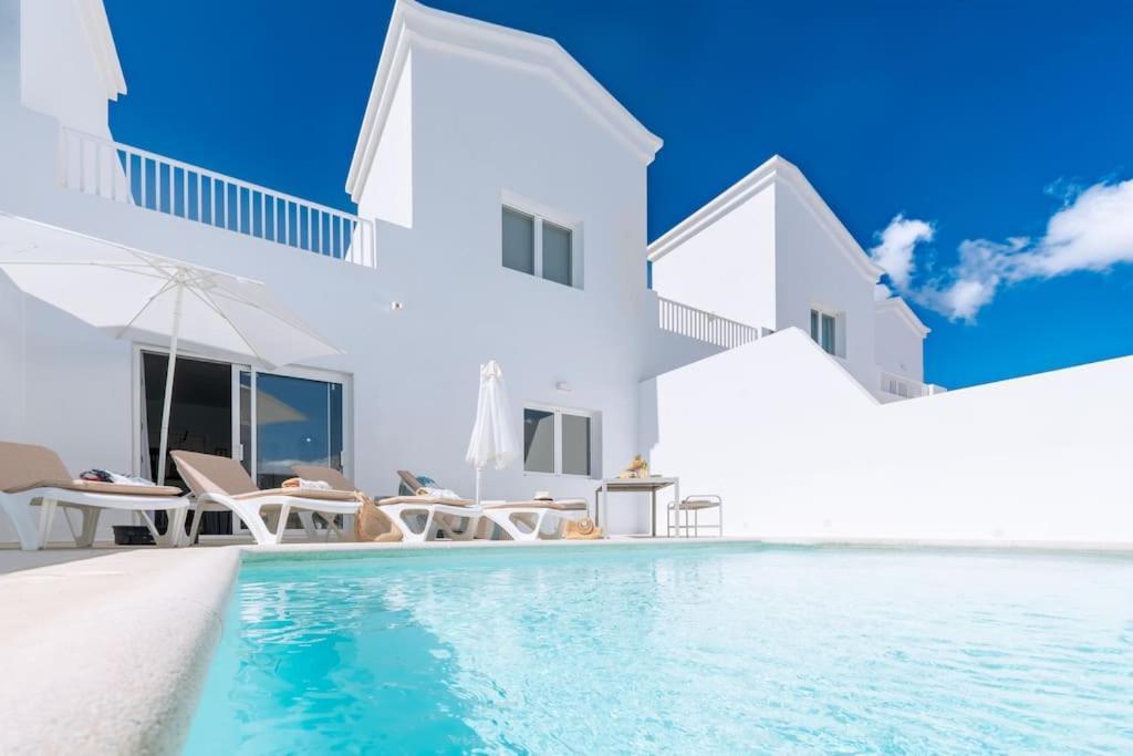 Casa Lolalo - Modern Villa With Pool, 15Min Walk To Marina Rubicon Плайя-Бланка Екстер'єр фото