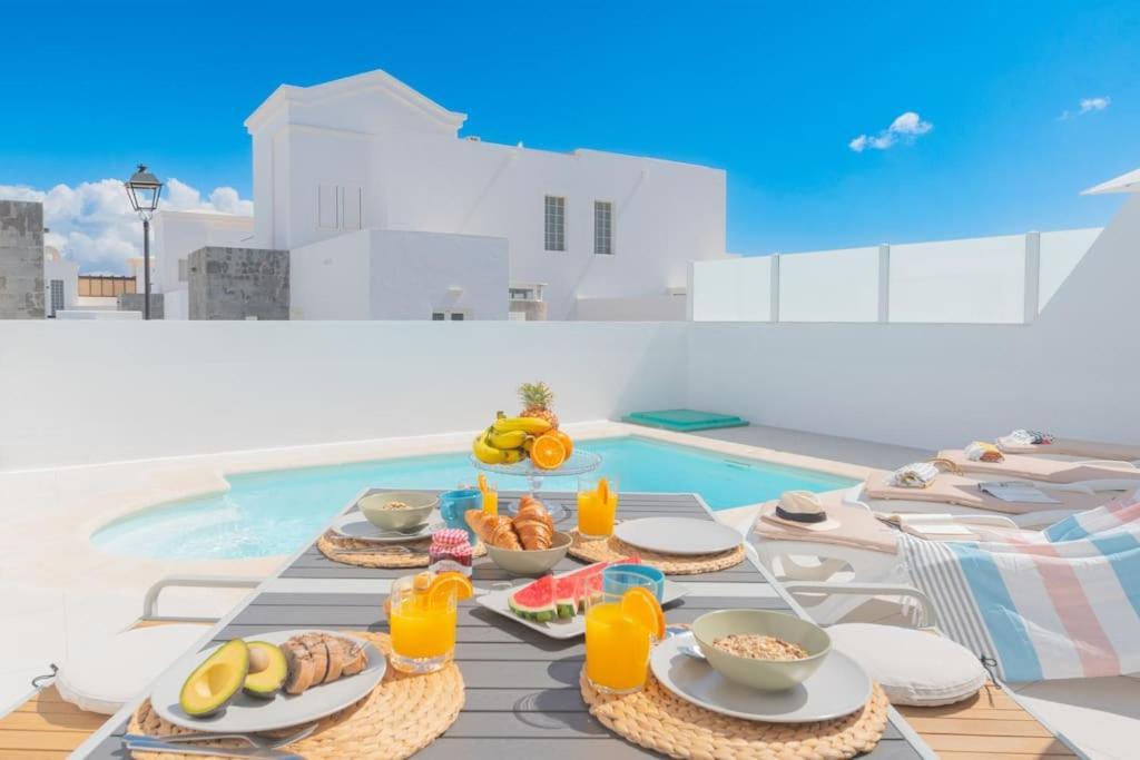 Casa Lolalo - Modern Villa With Pool, 15Min Walk To Marina Rubicon Плайя-Бланка Екстер'єр фото