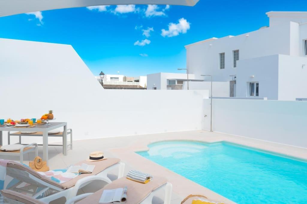 Casa Lolalo - Modern Villa With Pool, 15Min Walk To Marina Rubicon Плайя-Бланка Екстер'єр фото